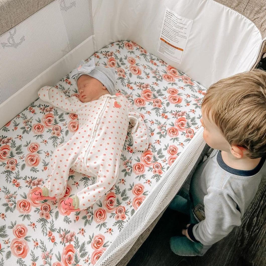 Berço Portátil HARPPA Cuddly + Kit Bebê 15 Itens – Enxoval Completo + Banho