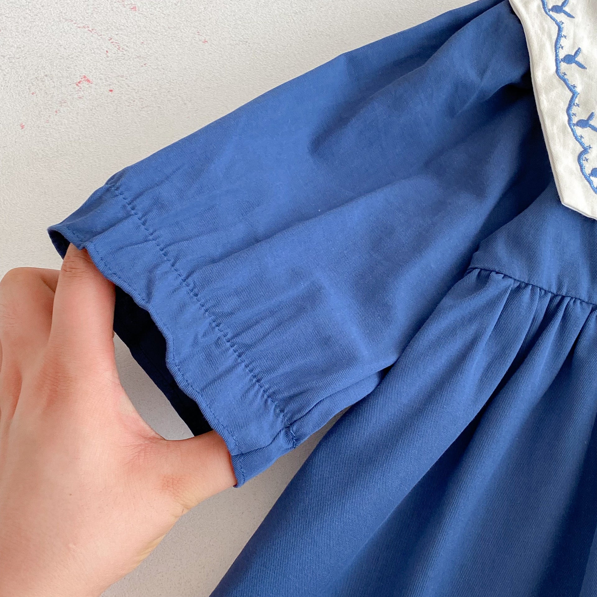 Vestido Infantil Bordado e Rendinha