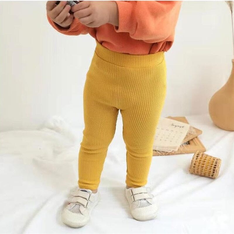 Calça Infantil Canelada - BABYLIFE0BabyLifeBABYLIFE14:77105;200000463:200169197BegeCalça Infantil Canelada6 - 9 Meses