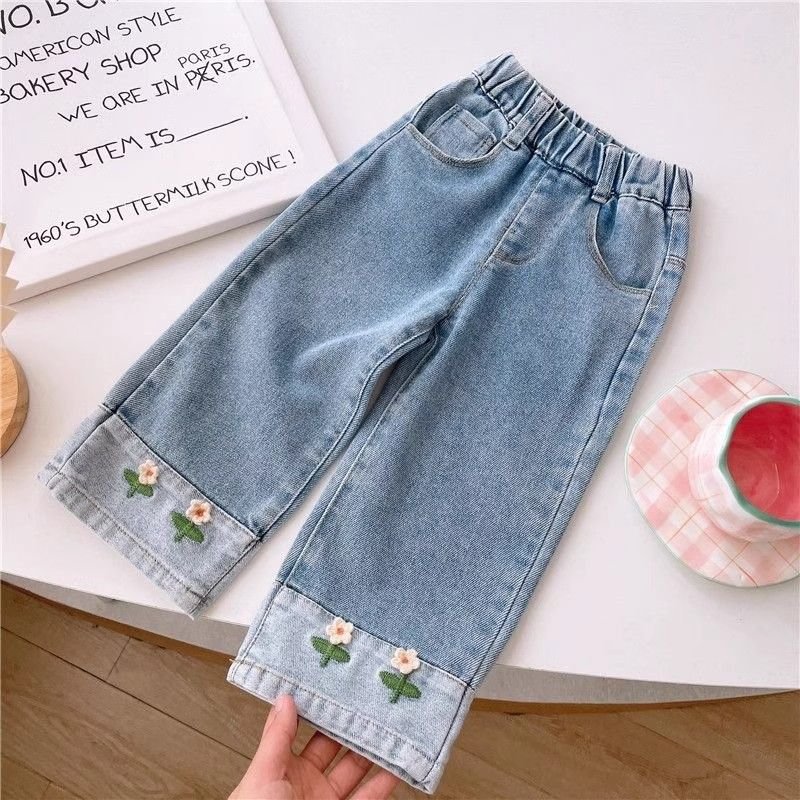 Calça Infantil Feminina Jeans Florzinhas - BABYLIFEBabyLifeBABYLIFE6 - 12 MesesCalça Infantil Feminina Jeans Florzinhas
