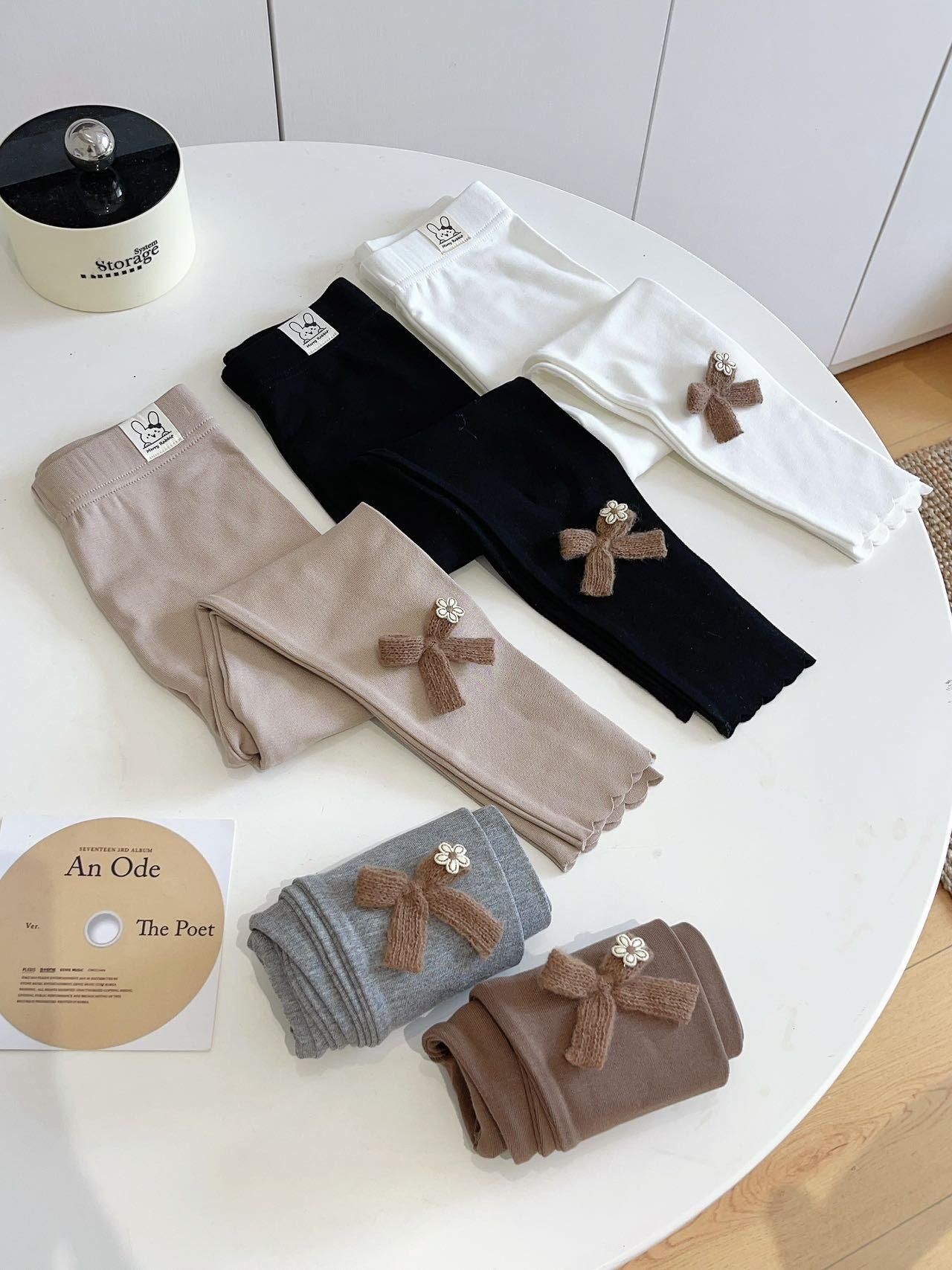 Calça Infantil Feminina Laço Florzinha - BABYLIFEBabyLifeBABYLIFECinzaCalça Infantil Feminina Laço Florzinha3 - 4 Anos