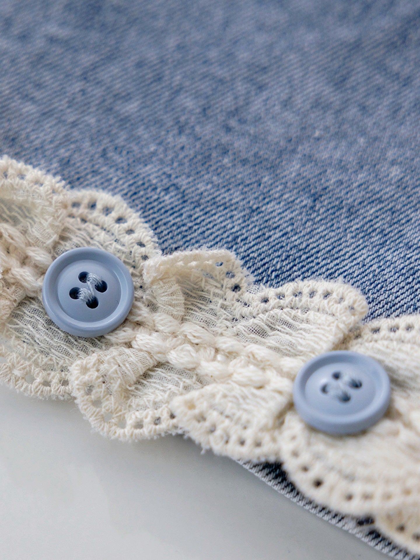 Calça Infantil Feminina Rendinha Botõezinhos - BABYLIFEBabyLifeBABYLIFE6 - 12 MesesCalça Infantil Feminina Rendinha Botõezinhos