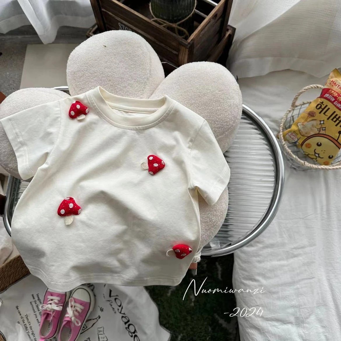 Camiseta Infantil Feminino Detalhes 3d - BABYLIFEBabyLifeBABYLIFEBrancaCamiseta Infantil Feminino Detalhes 3d6 - 12 Meses