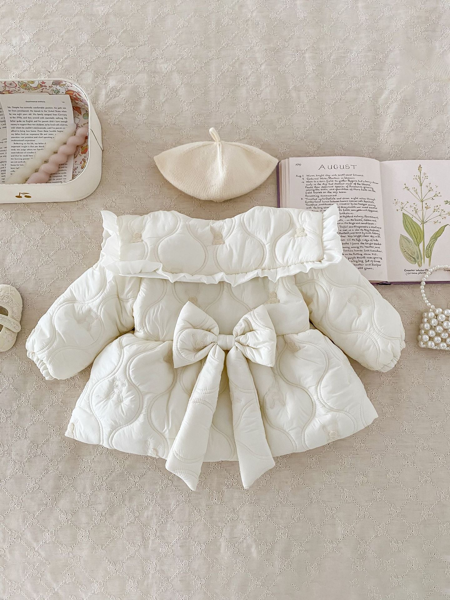 Casaco Infantil Feminino Forrado Lacinho - BABYLIFEBabyLifeBABYLIFEBrancoCasaco Infantil Feminino Forrado Lacinho0 - 6 Meses