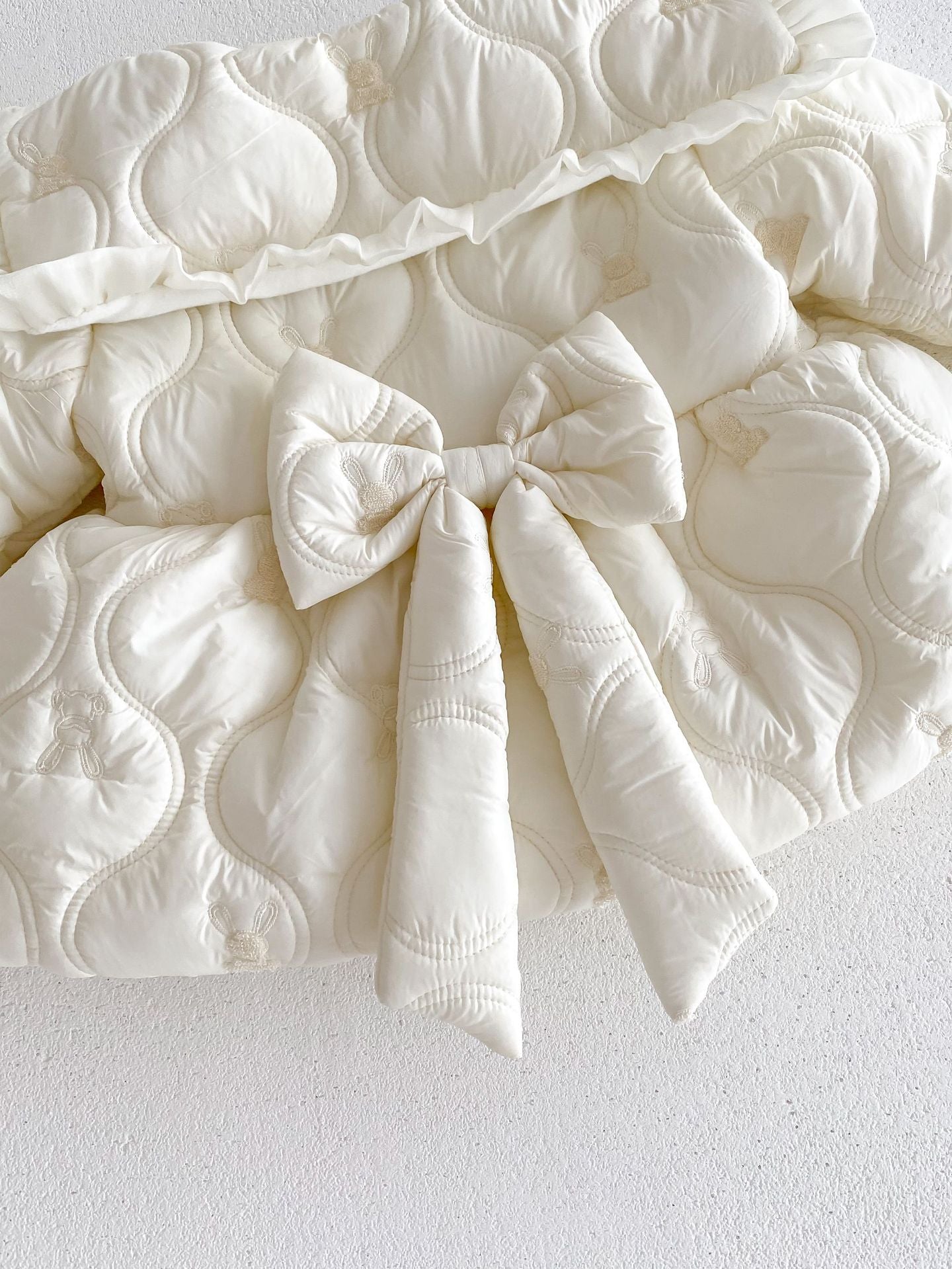 Casaco Infantil Feminino Forrado Lacinho - BABYLIFEBabyLifeBABYLIFEBrancoCasaco Infantil Feminino Forrado Lacinho0 - 6 Meses