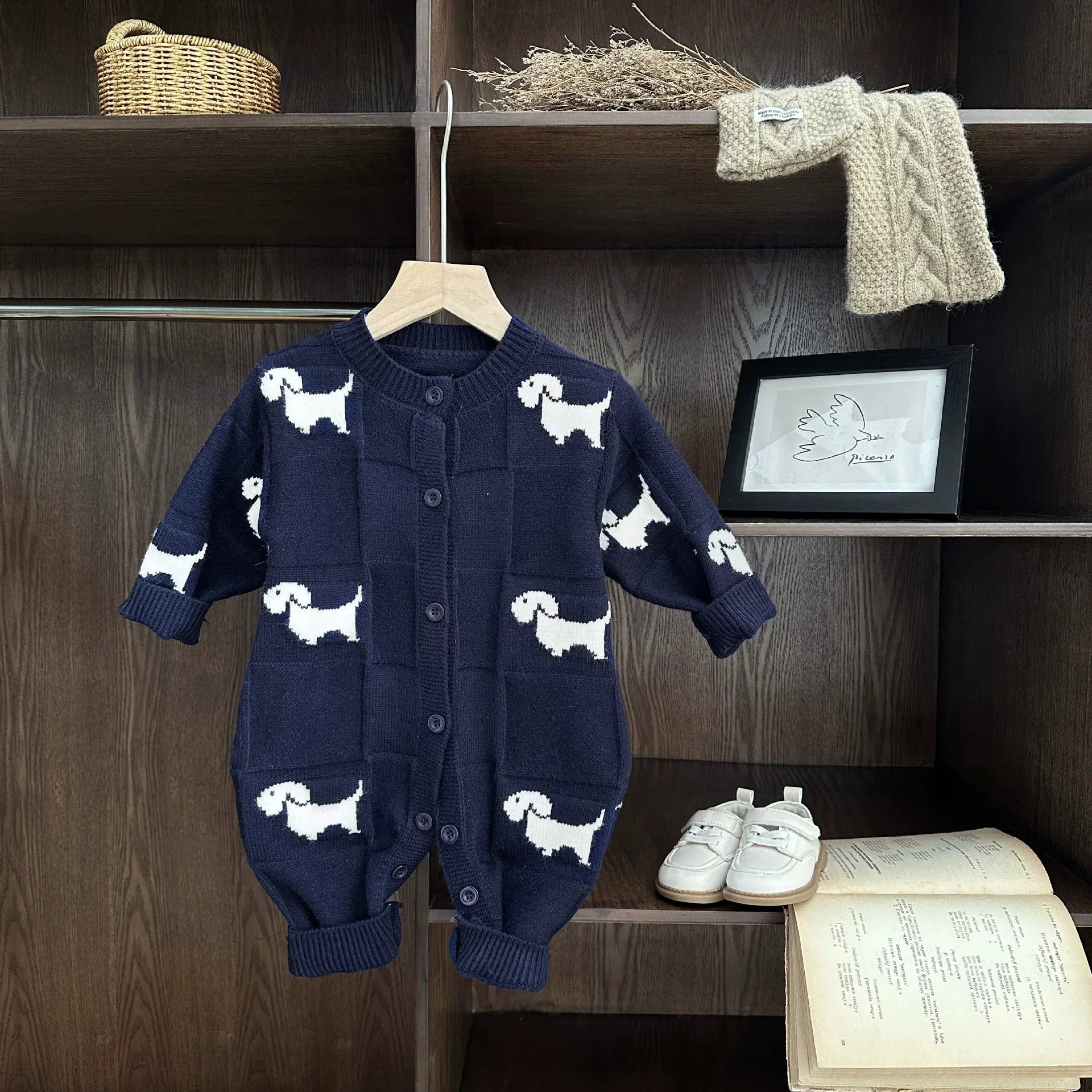 Macacão Infantil de Tricô Cachorrinhos - BABYLIFEBabyLifeBABYLIFEAzul MarinhoMacacão Infantil de Tricô Cachorrinhos0 - 3 Meses