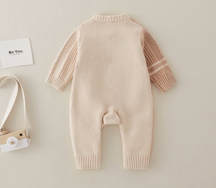 Macacão Infantil de Tricô Estrelinhas - BABYLIFEBabyLifeBABYLIFECaquiMacacão Infantil de Tricô Estrelinhas0 - 3 Meses