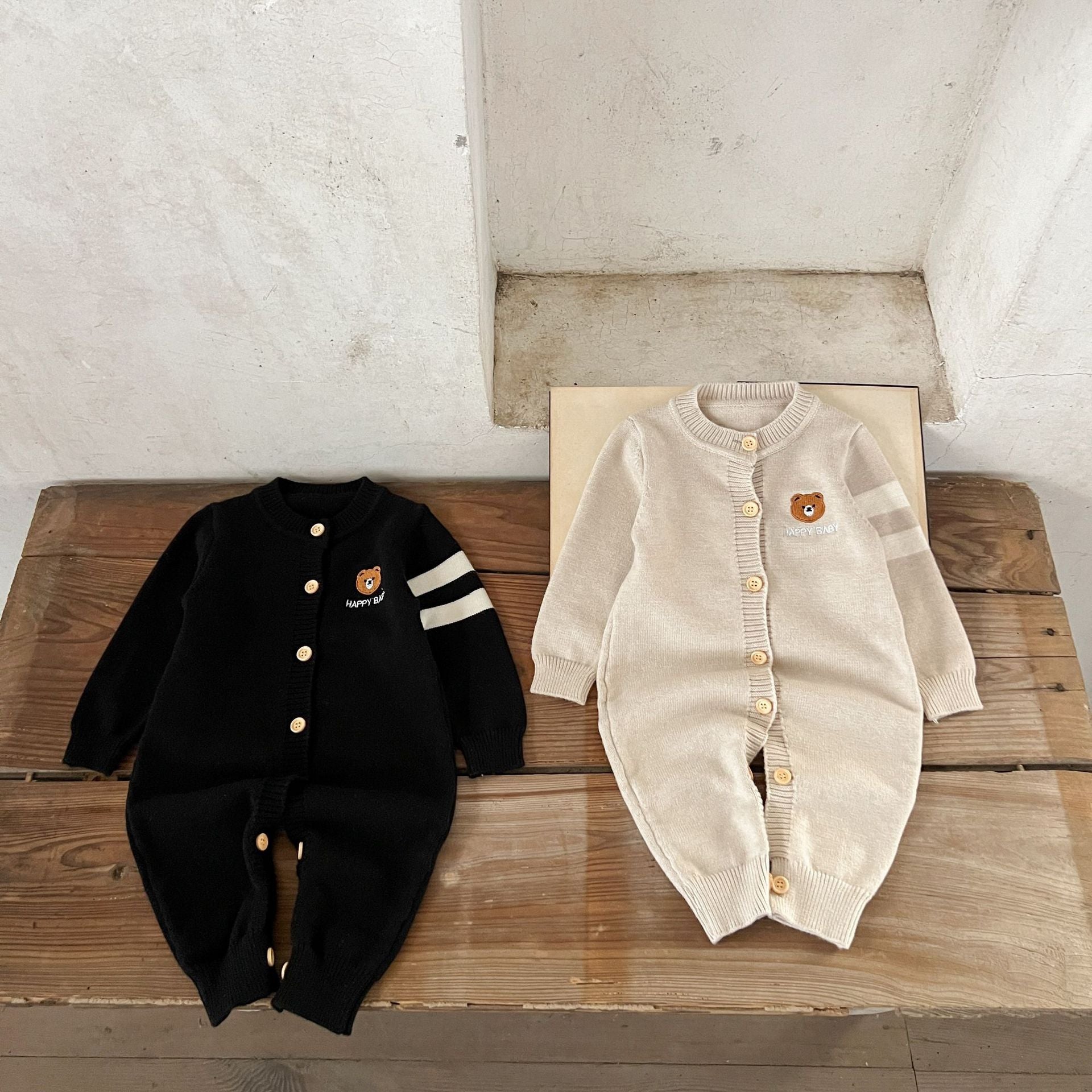 Macacão Infantil de Tricô Urso - BABYLIFEBabyLifeBABYLIFEPretoMacacão Infantil de Tricô Urso0 - 3 Meses