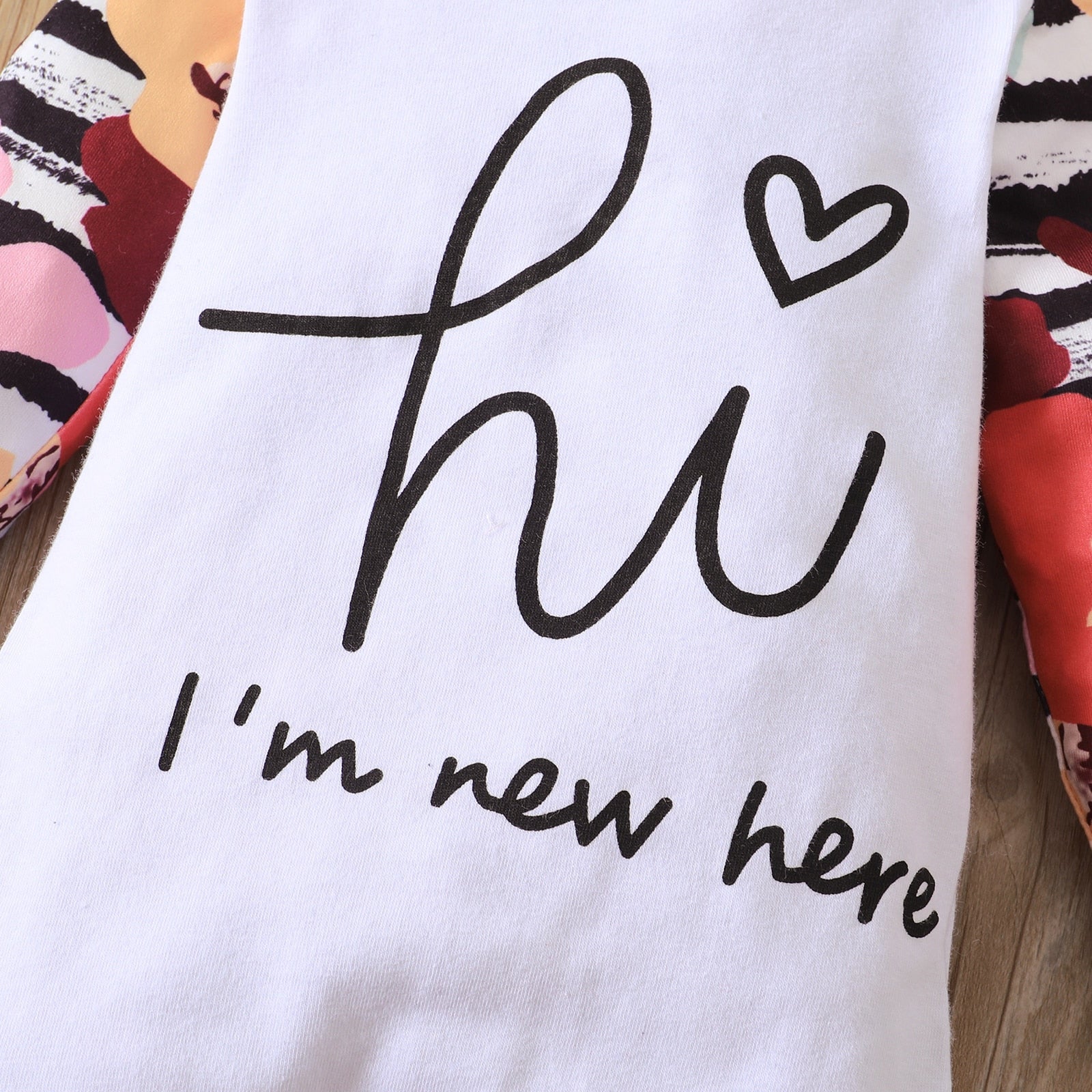 Macacão Infantil Feminino com Touca e Laço - BABYLIFEMacacãoBabyLifeBABYLIFE200000463:2000250030 - 3 Meses 44cmMacacão Infantil Feminino com Touca e Laço