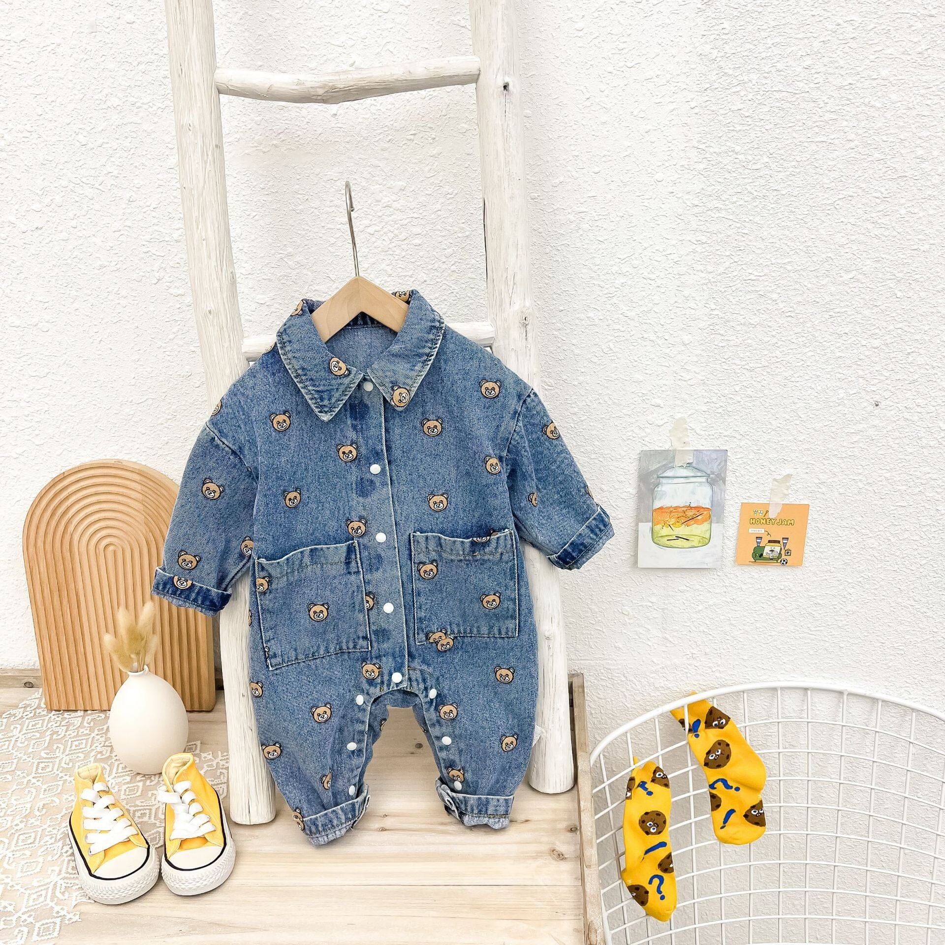 Macacão Infantil Jeans Bolso Ursinho - BABYLIFEBabyLifeBABYLIFE14:173;200000463:2006618956-9M  66AzulMacacão Infantil Jeans Bolso Ursinho6 - 9 Meses