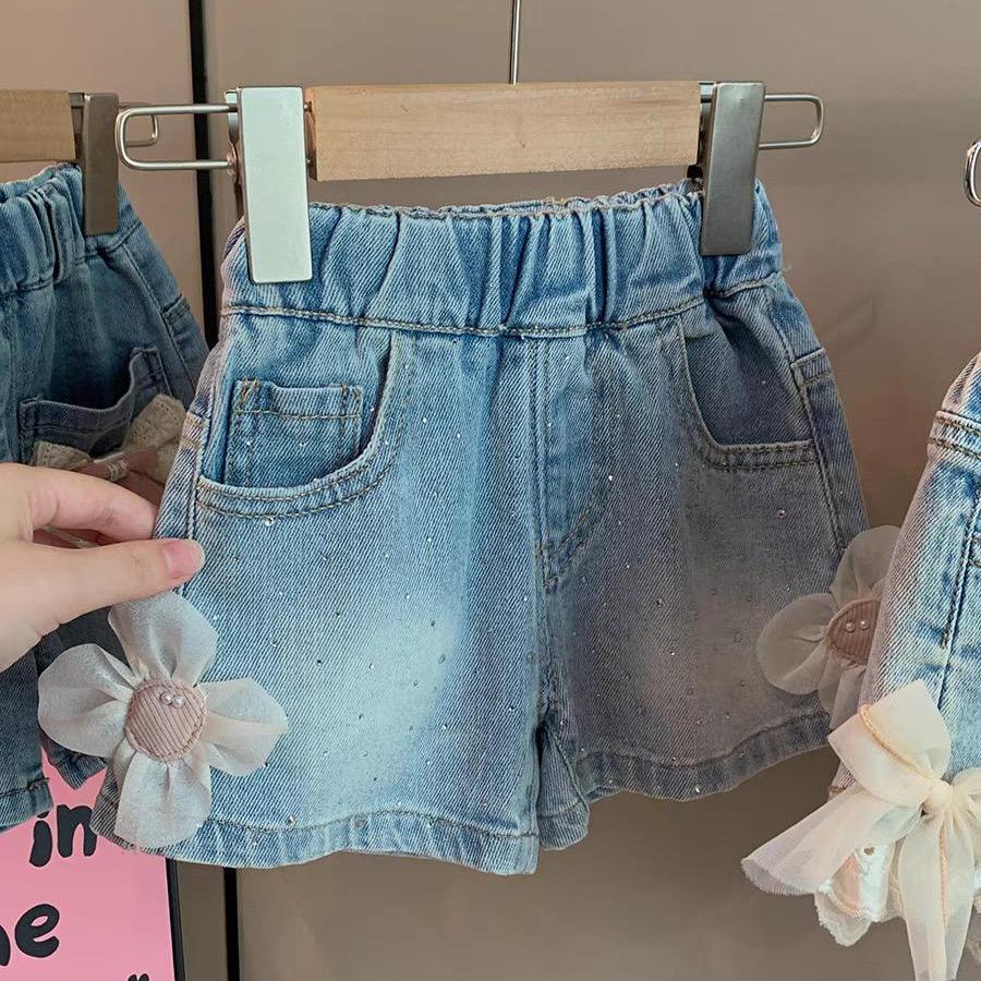 Shorts Infantil Feminino Jeans Florzinha - BABYLIFEBabyLifeBABYLIFE1 - 2 AnosShorts Infantil Feminino Jeans Florzinha
