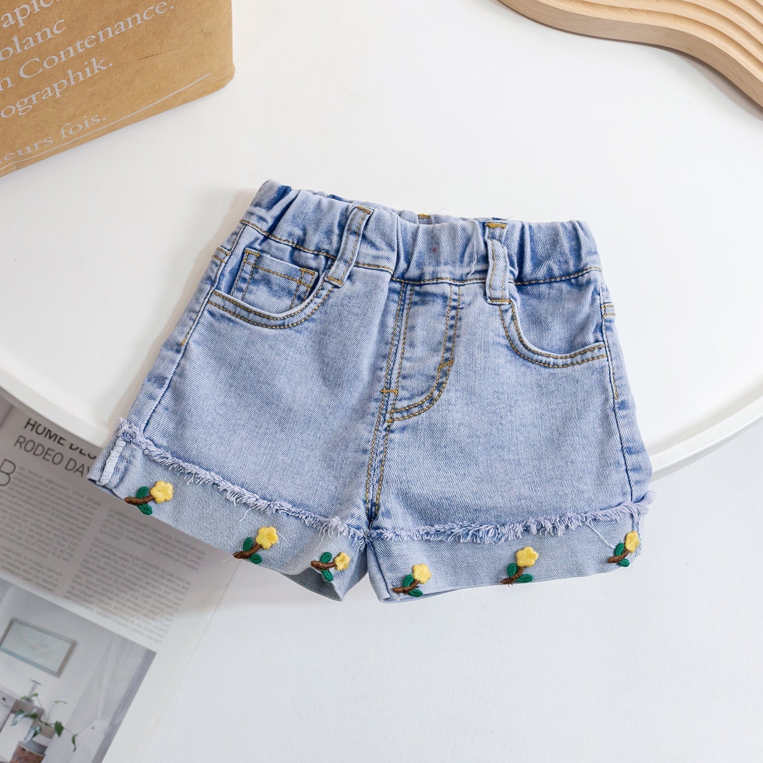 Shorts Infantil Jeans Florzinhas - BABYLIFEBabyLifeBABYLIFE6 - 12 MesesShorts Infantil Jeans Florzinhas