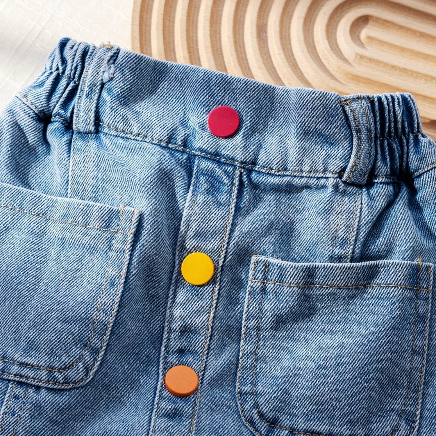 Shorts Saia Infantil Feminino Botões Coloridinhos - BABYLIFEBabyLifeBABYLIFE6 - 12 MesesShorts Saia Infantil Feminino Botões Coloridinhos