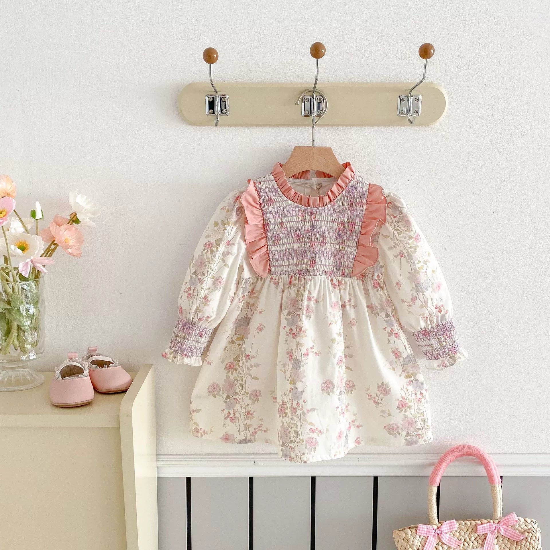 Vestido Infantil Babadinho Flores - BABYLIFEBabyLifeBABYLIFEBege FloresVestido Infantil Babadinho Flores6 - 12 Meses
