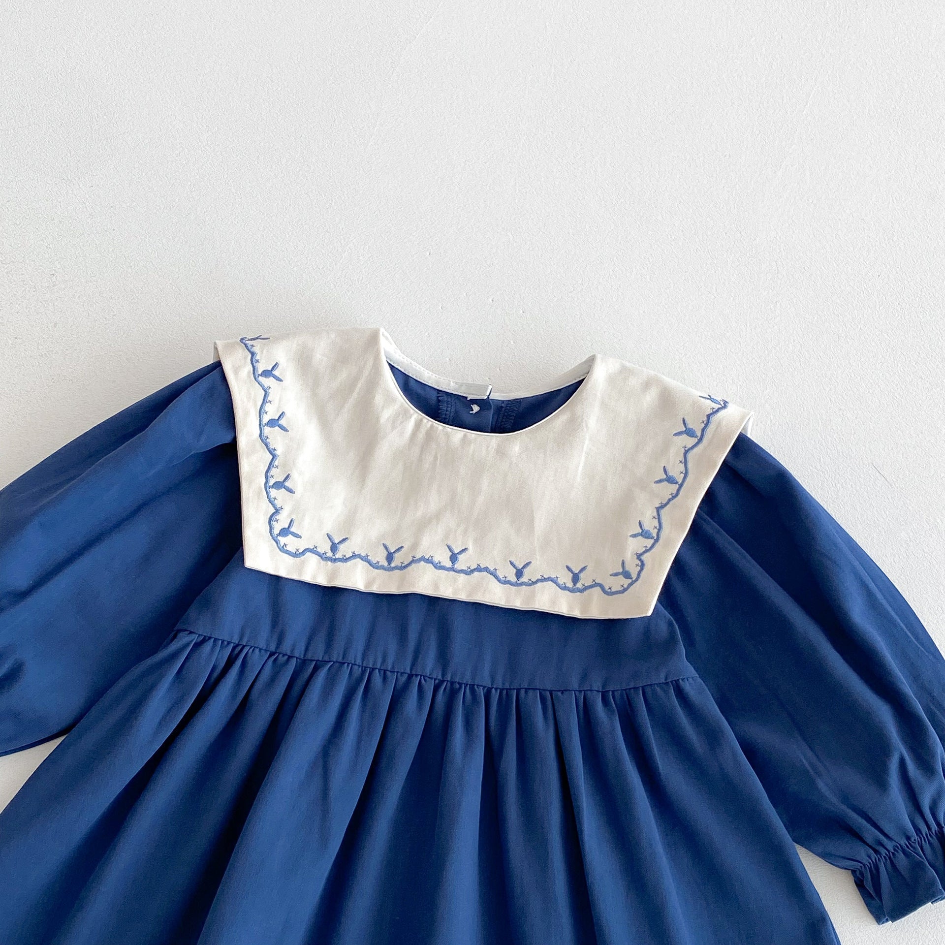 Vestido Infantil Bordado e Rendinha - BABYLIFEBabyLifeBABYLIFEAzulVestido Infantil Bordado e Rendinha6 - 12 Meses