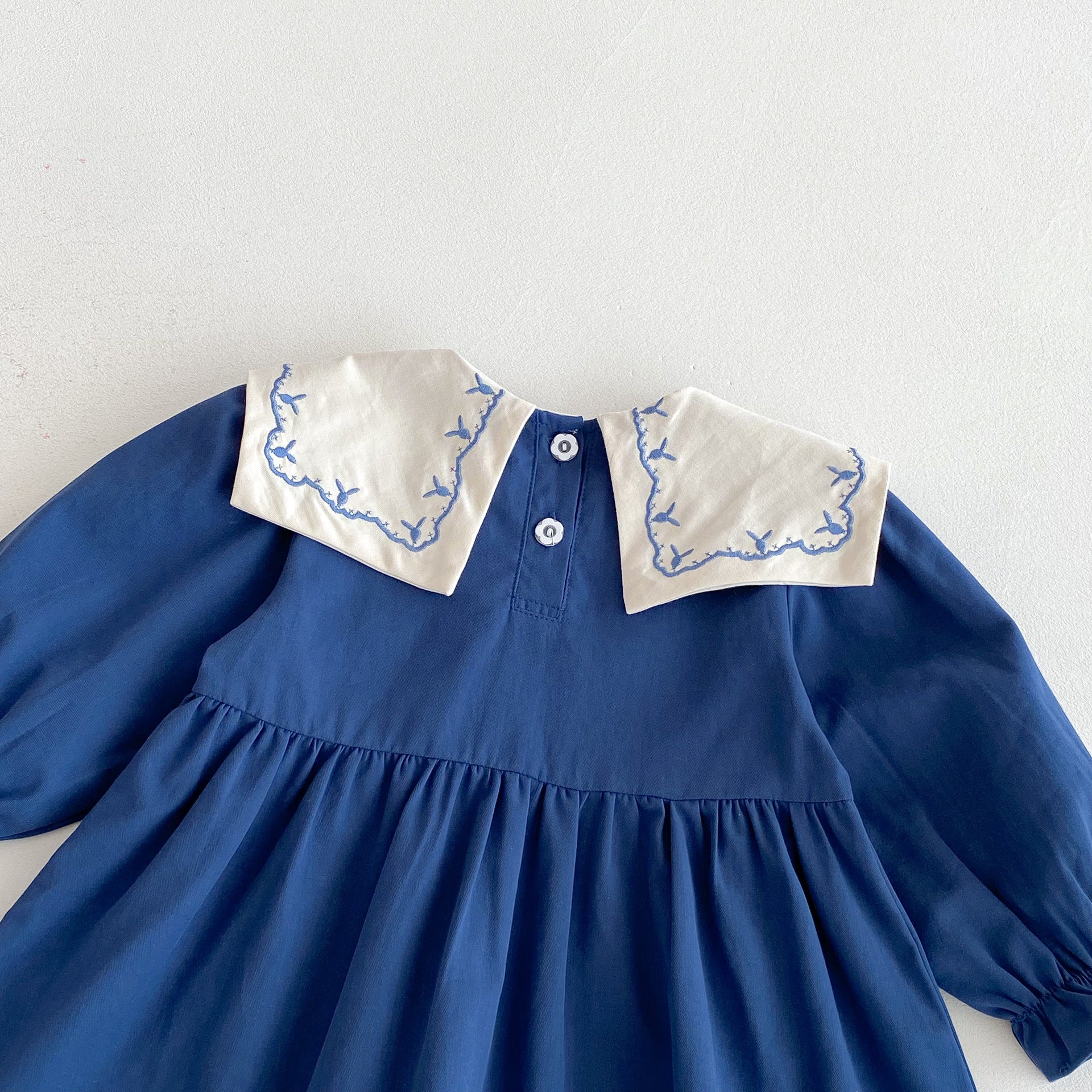 Vestido Infantil Bordado e Rendinha - BABYLIFEBabyLifeBABYLIFEAzulVestido Infantil Bordado e Rendinha6 - 12 Meses