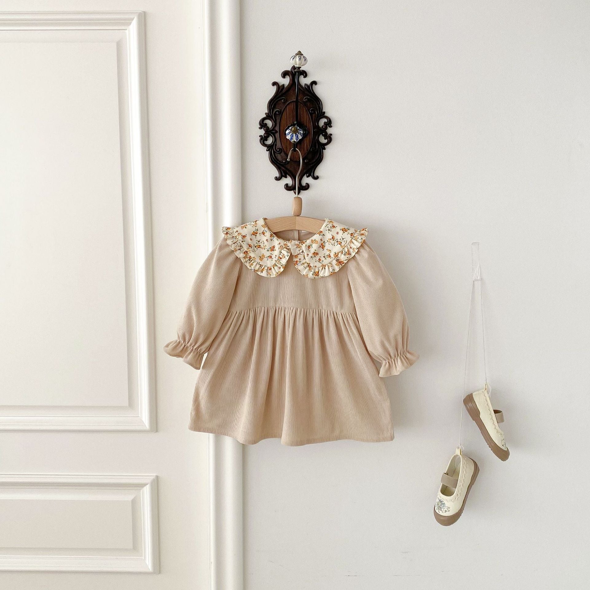 Vestido Infantil Gola Florzinhas - BABYLIFEBabyLifeBABYLIFEBegeVestido Infantil Gola Florzinhas6 - 12 Meses