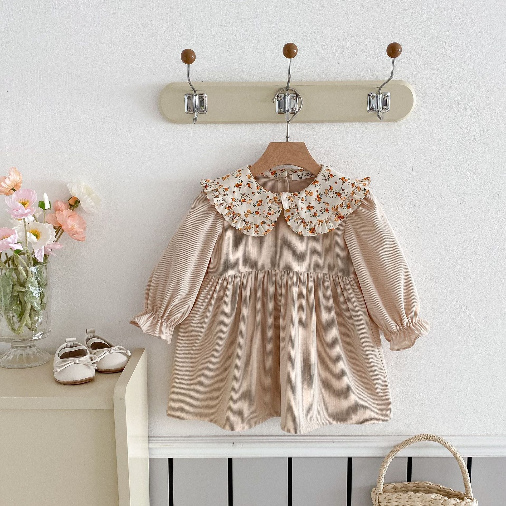 Vestido Infantil Gola Florzinhas - BABYLIFEBabyLifeBABYLIFEBegeVestido Infantil Gola Florzinhas6 - 12 Meses