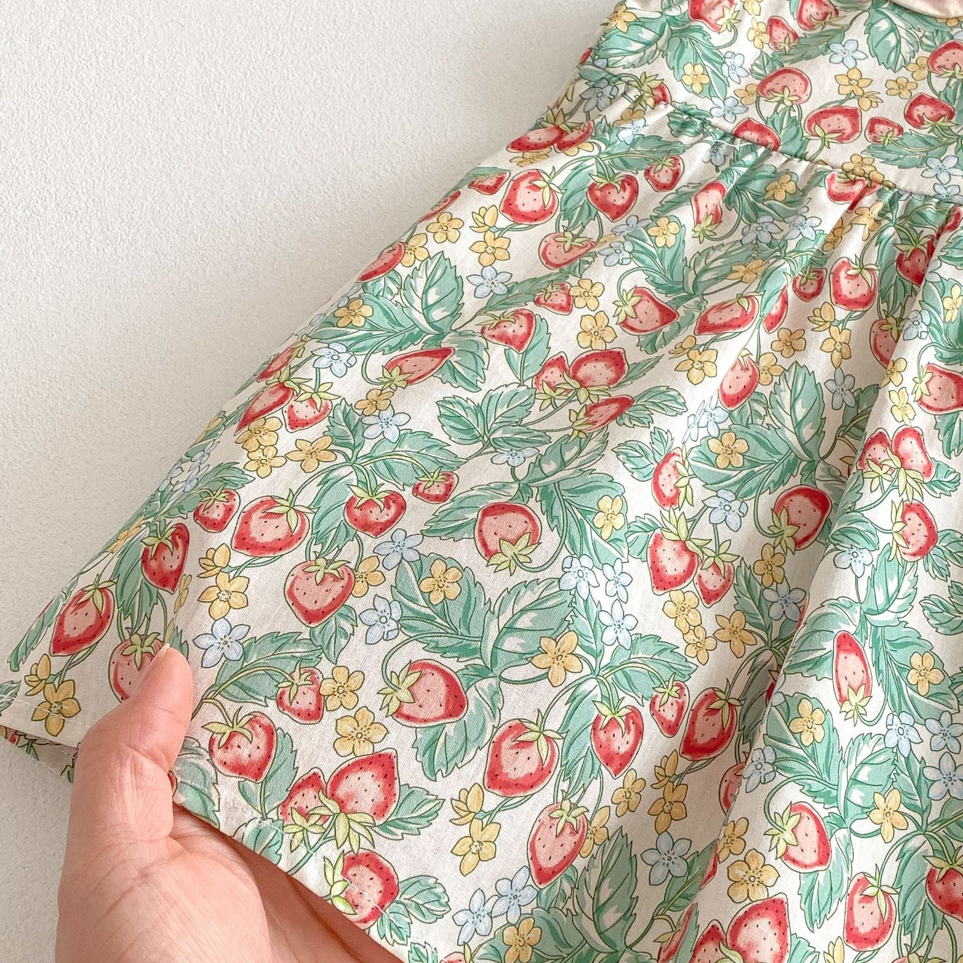 Vestido Infantil Moranguinhos - BABYLIFEBabyLifeBABYLIFEMorangosVestido Infantil Moranguinhos6 - 12 Meses